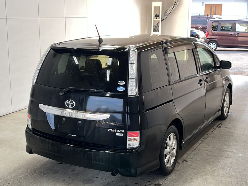 TOYOTA ISIS