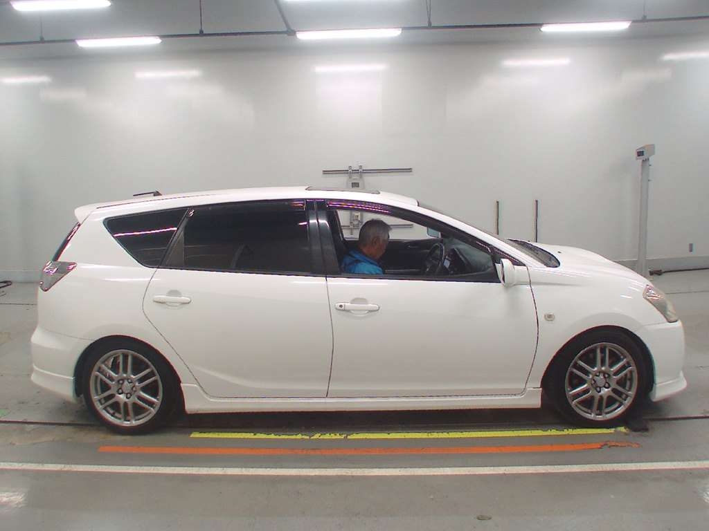 TOYOTA CALDINA