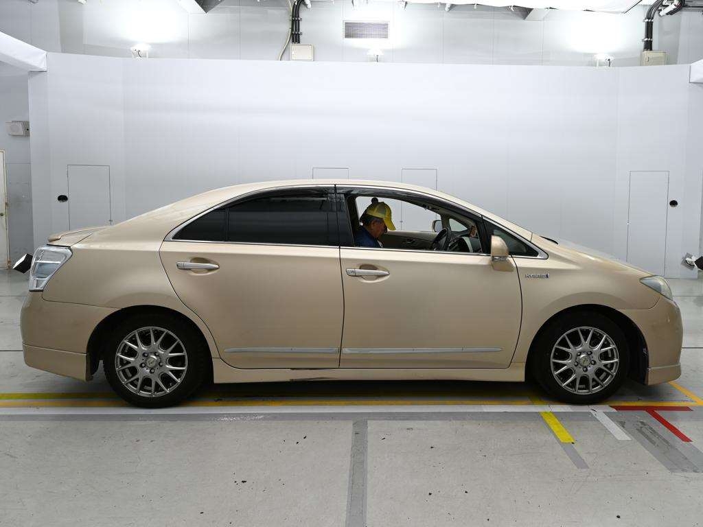 TOYOTA SAI