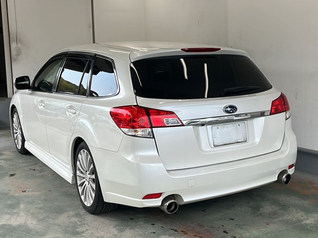 SUBARU LEGACY