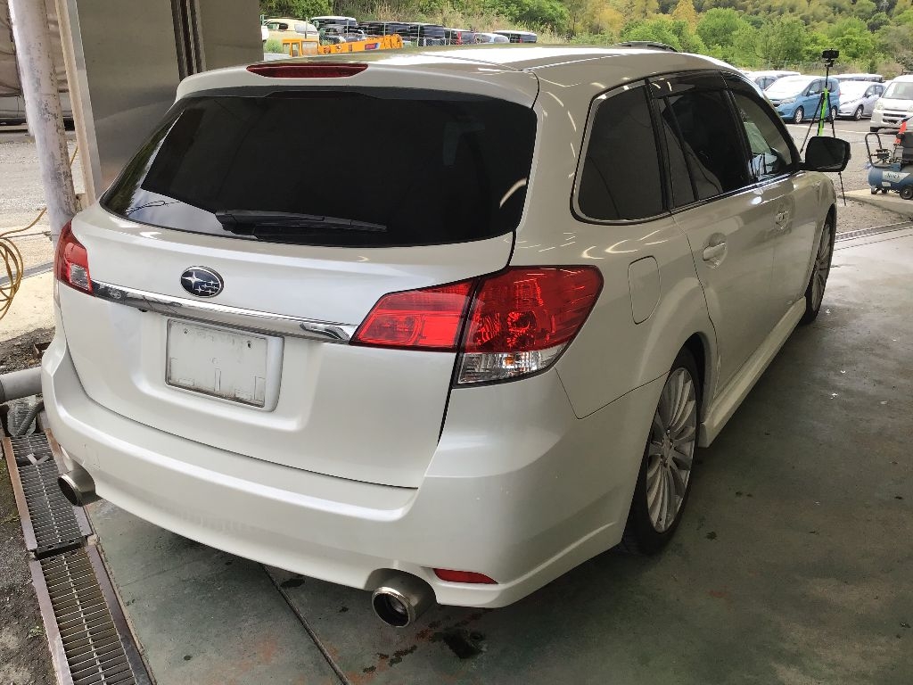 SUBARU LEGACY