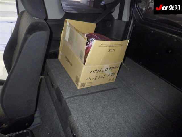 MITSUBISHI PAJERO MINI