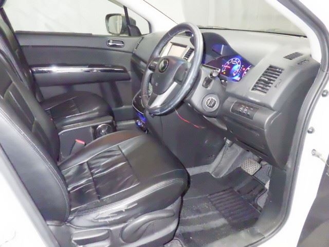 MAZDA MPV