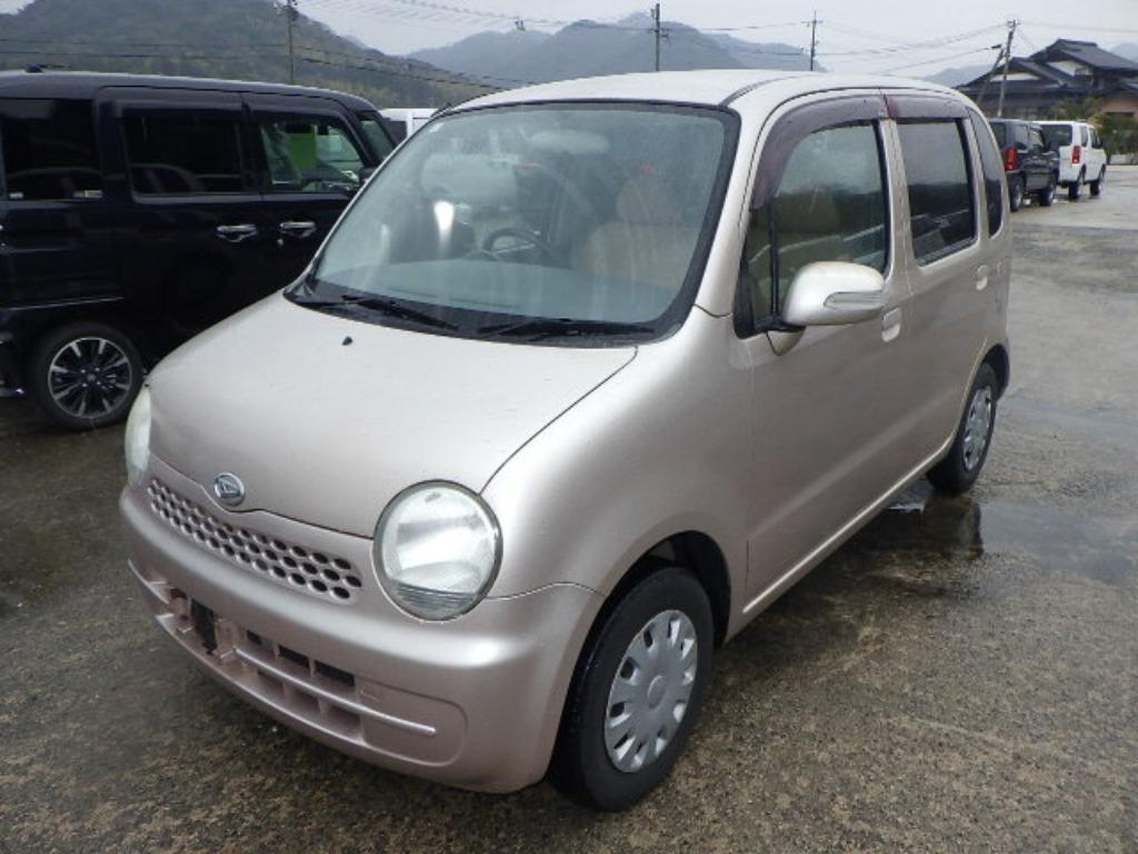 DAIHATSU MOVE LATTE