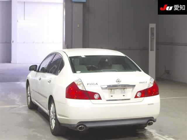 NISSAN FUGA