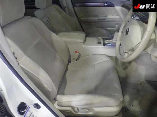NISSAN FUGA