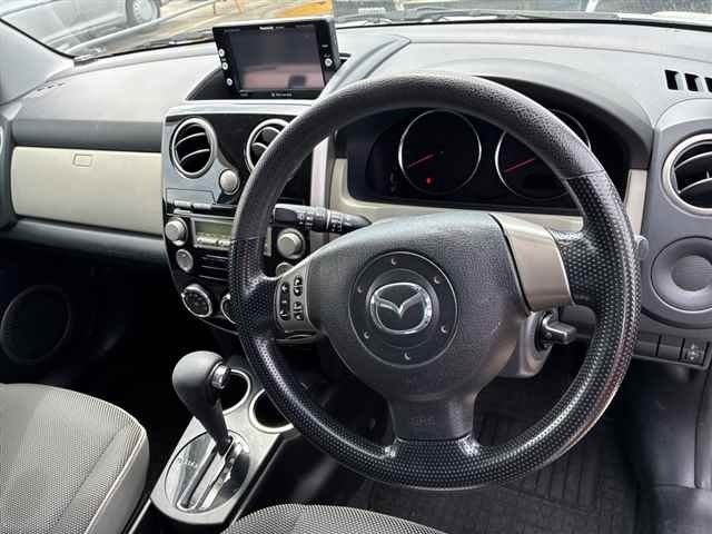 MAZDA VERISA