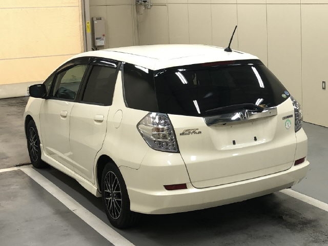 HONDA FIT SHUTTLE