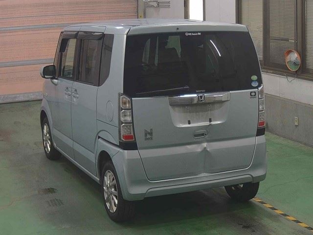 HONDA N-BOX