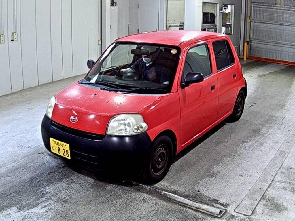 DAIHATSU ESSE