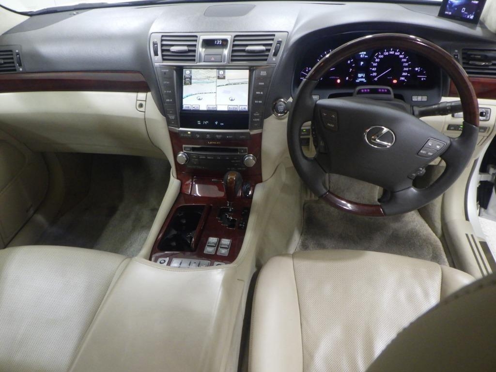 LEXUS LS460