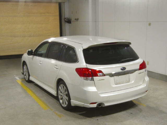 SUBARU LEGACY