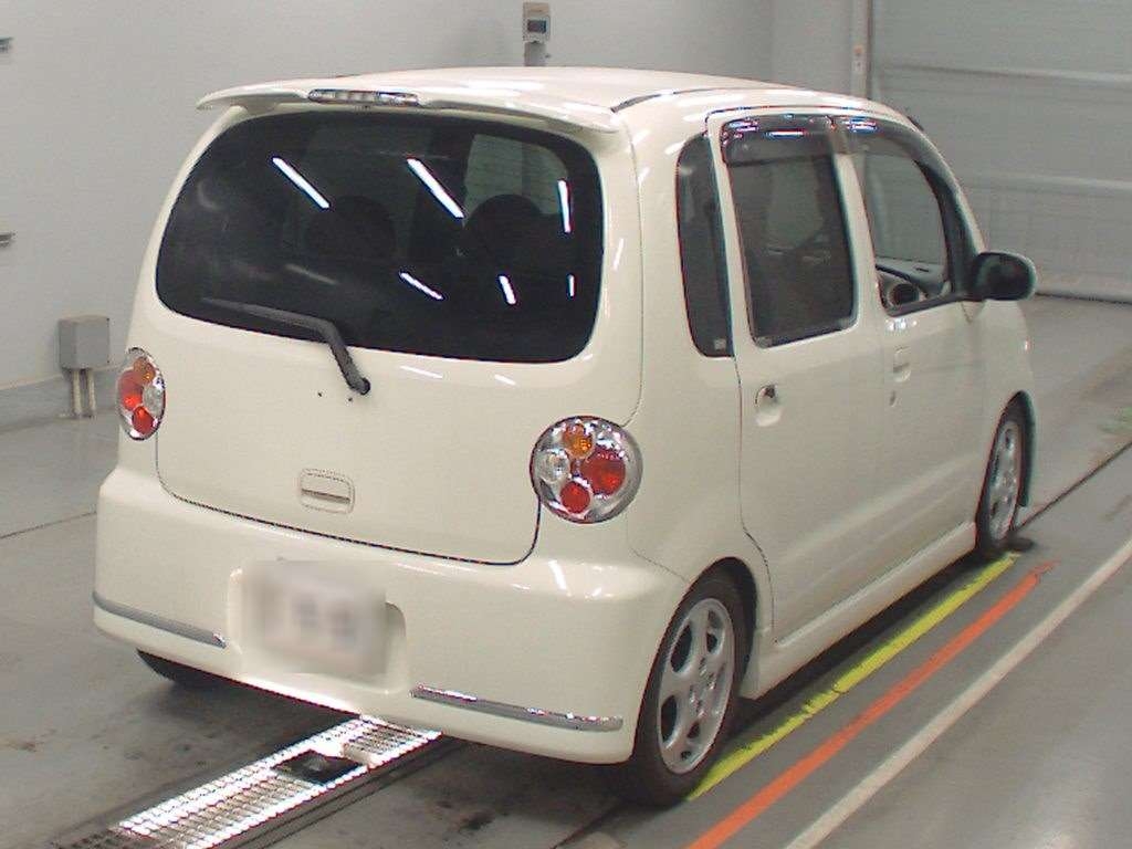 DAIHATSU MOVE LATTE