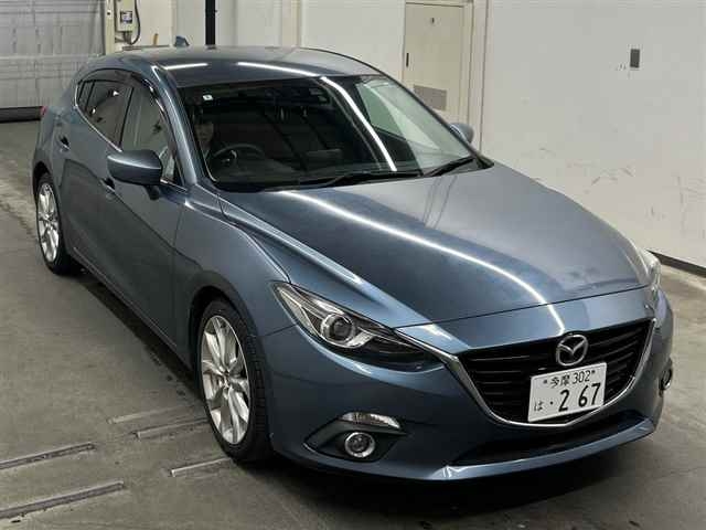 MAZDA AXELA