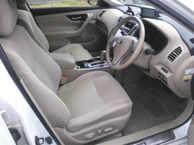 NISSAN TEANA