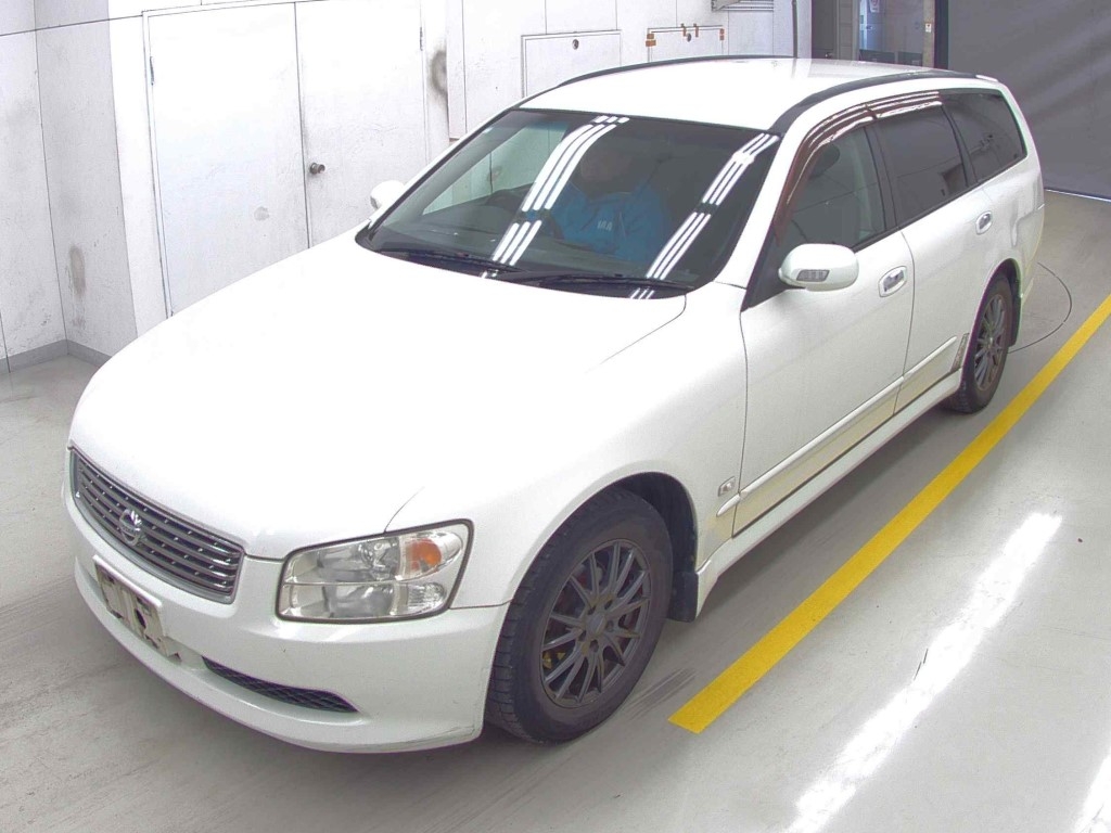 NISSAN STAGEA
