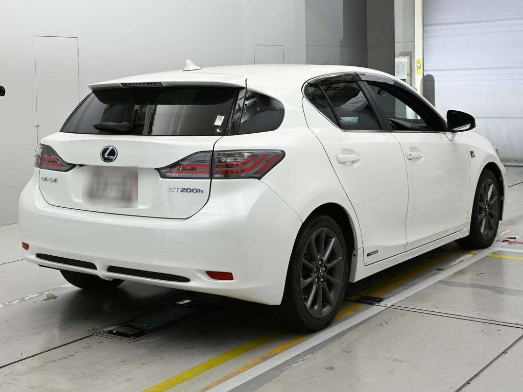 LEXUS CT200H