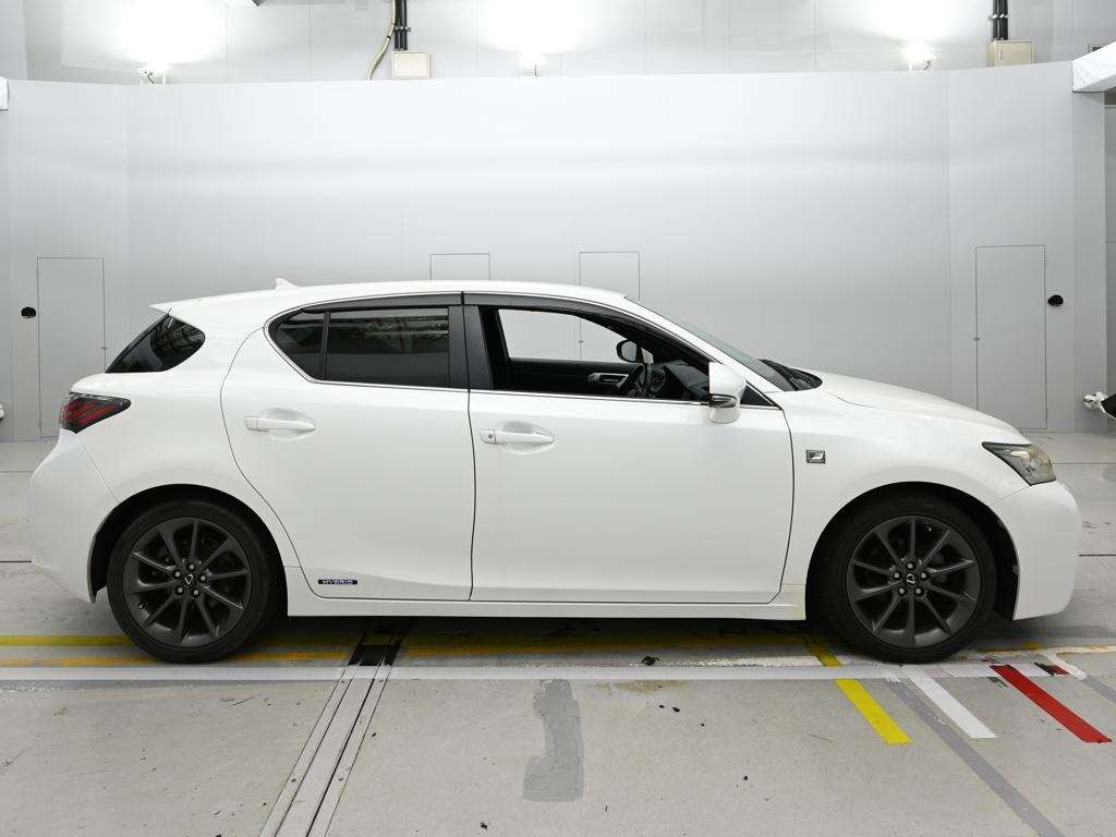 LEXUS CT200H