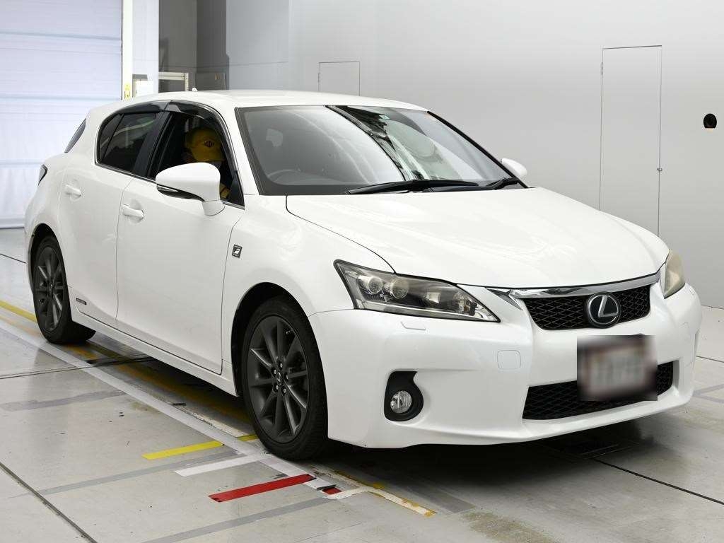 LEXUS CT200H