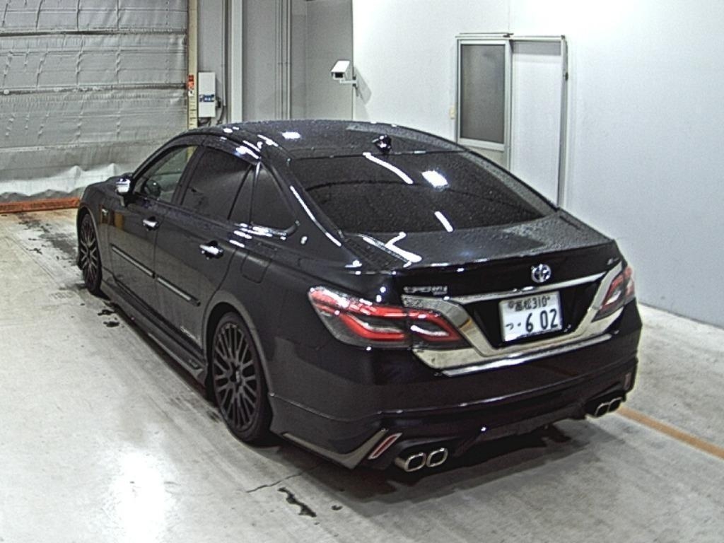 TOYOTA CROWN