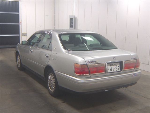 TOYOTA CROWN