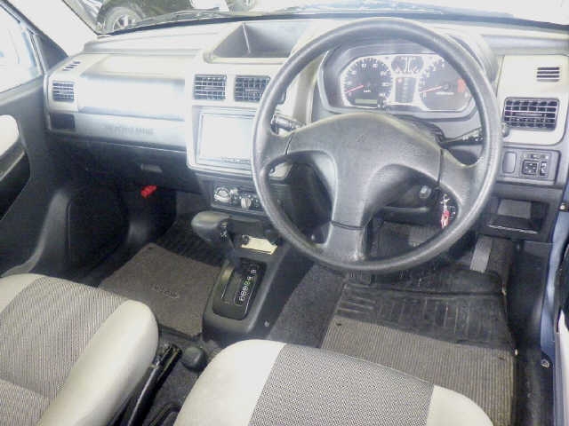 MITSUBISHI PAJERO MINI