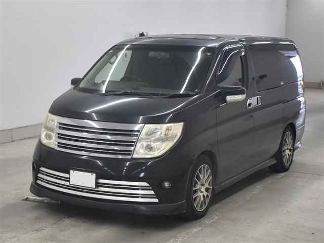 NISSAN ELGRAND