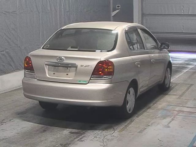 TOYOTA PLATZ