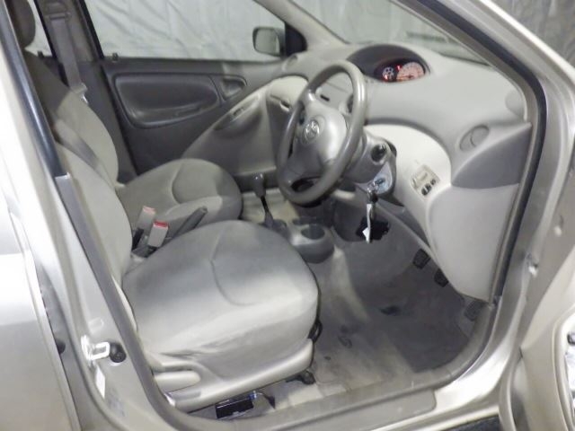 TOYOTA PLATZ