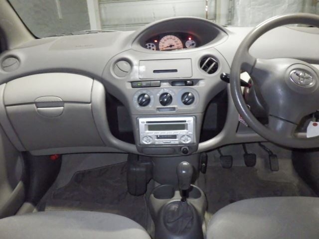 TOYOTA PLATZ