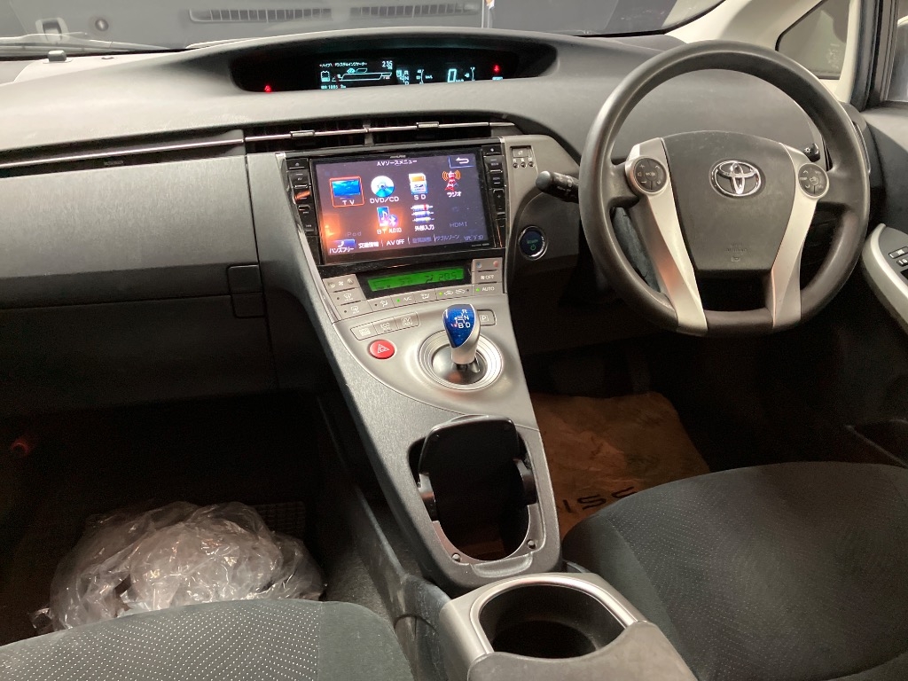 TOYOTA PRIUS