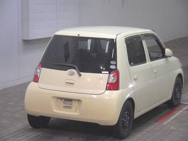 DAIHATSU ESSE