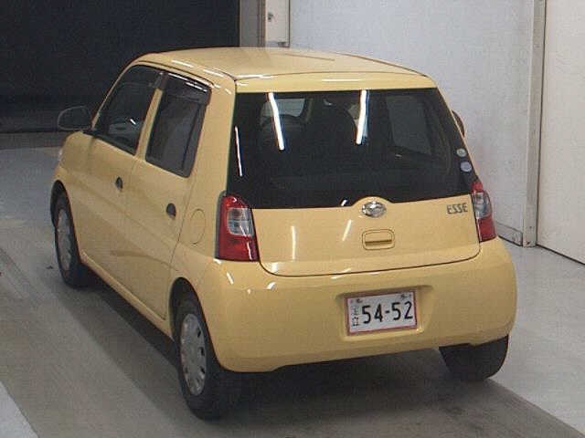DAIHATSU ESSE