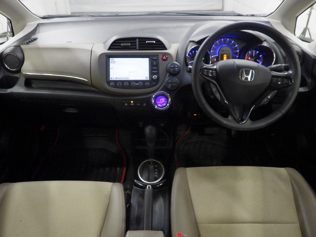 HONDA FIT SHUTTLE