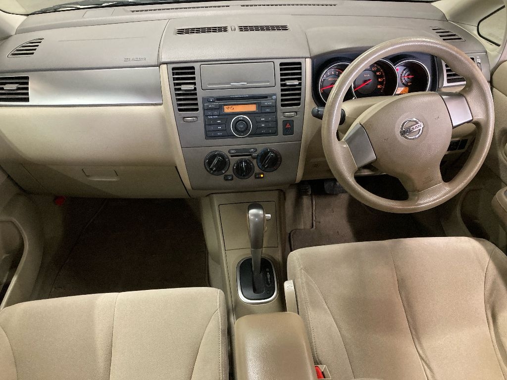NISSAN TIIDA LATIO
