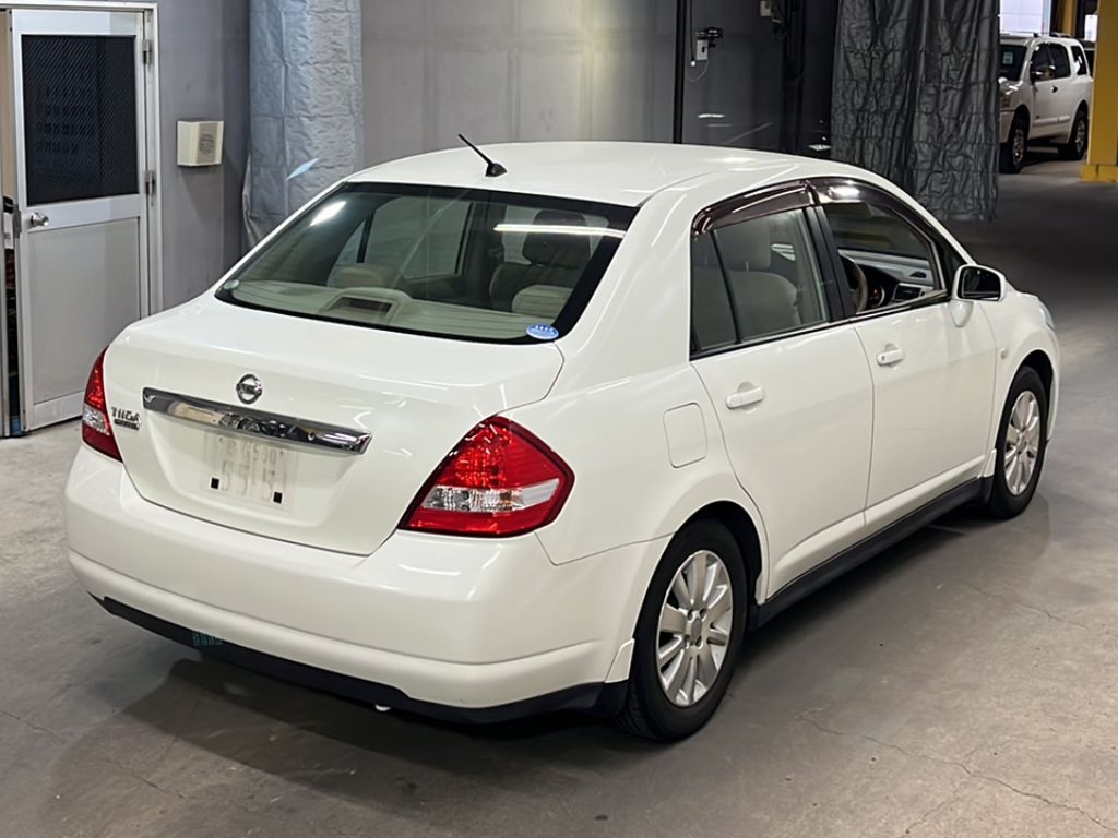 NISSAN TIIDA LATIO