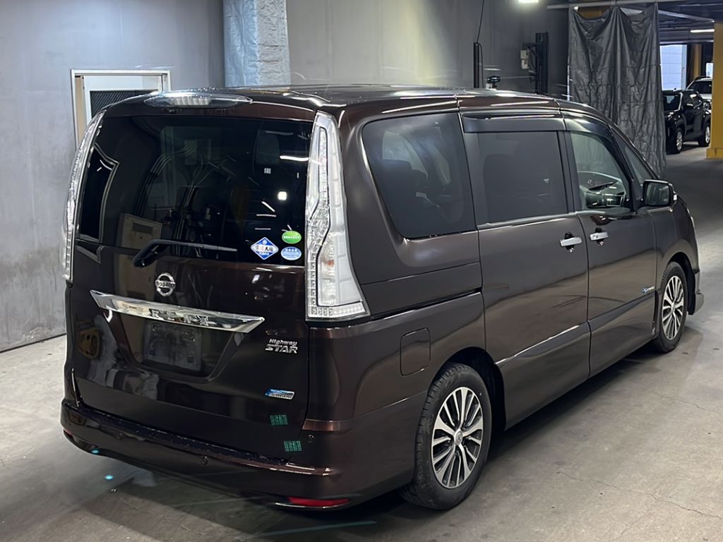 NISSAN SERENA