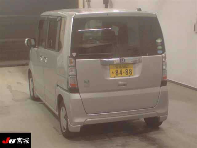 HONDA N-BOX
