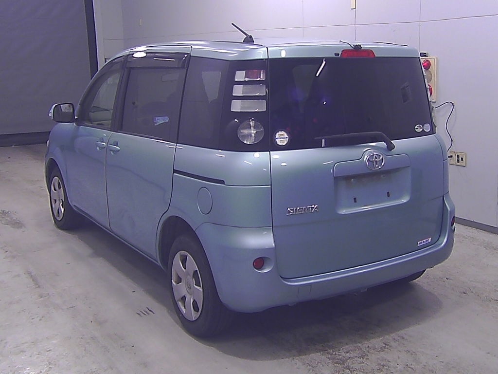 TOYOTA SIENTA