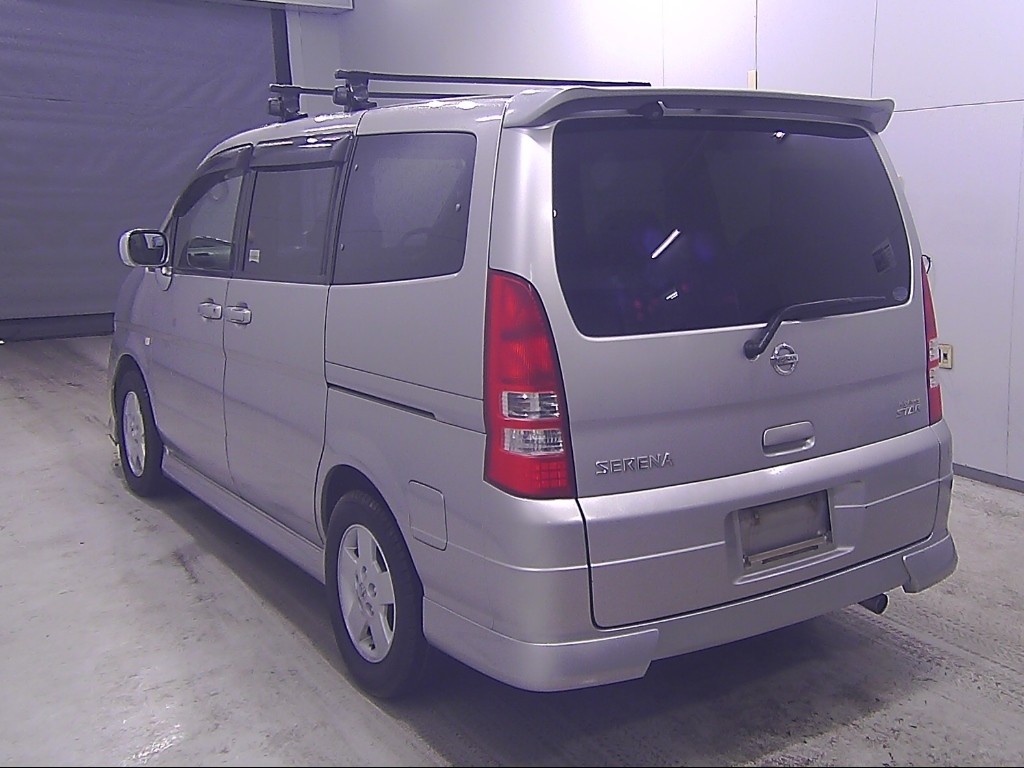NISSAN SERENA