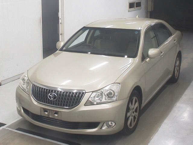 TOYOTA CROWN MAJESTA