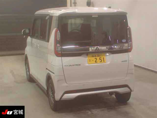 MITSUBISHI EK SPACE