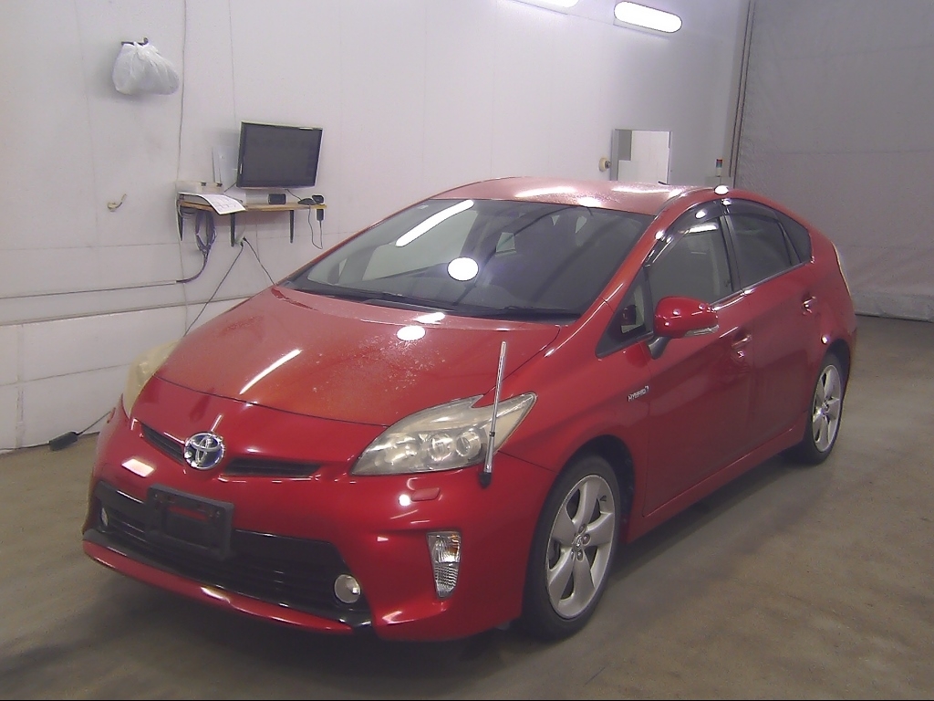 TOYOTA PRIUS