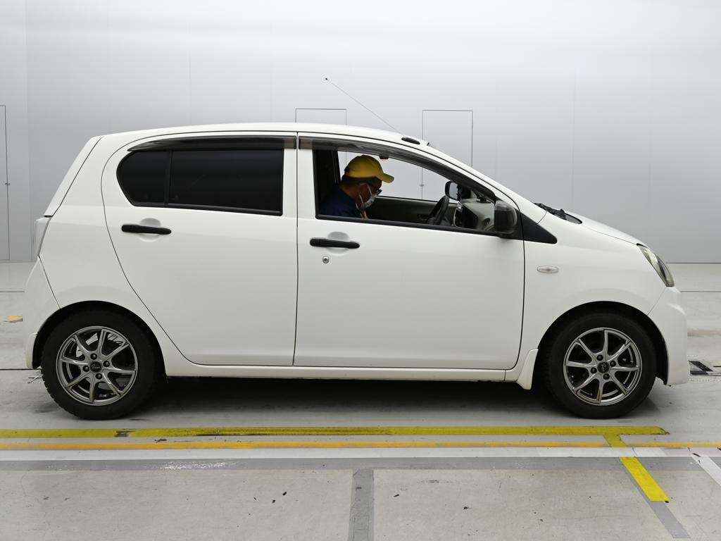 SUBARU PLEO PLUS