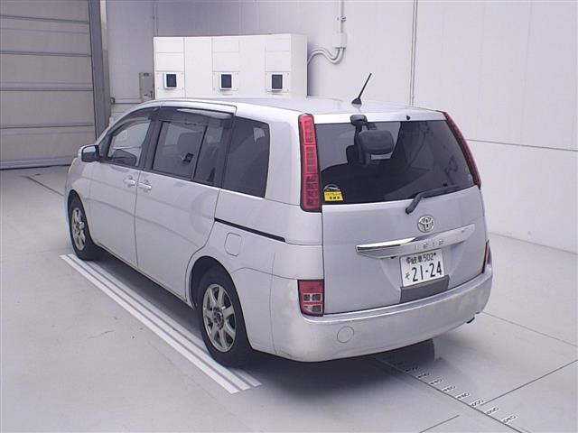 TOYOTA ISIS