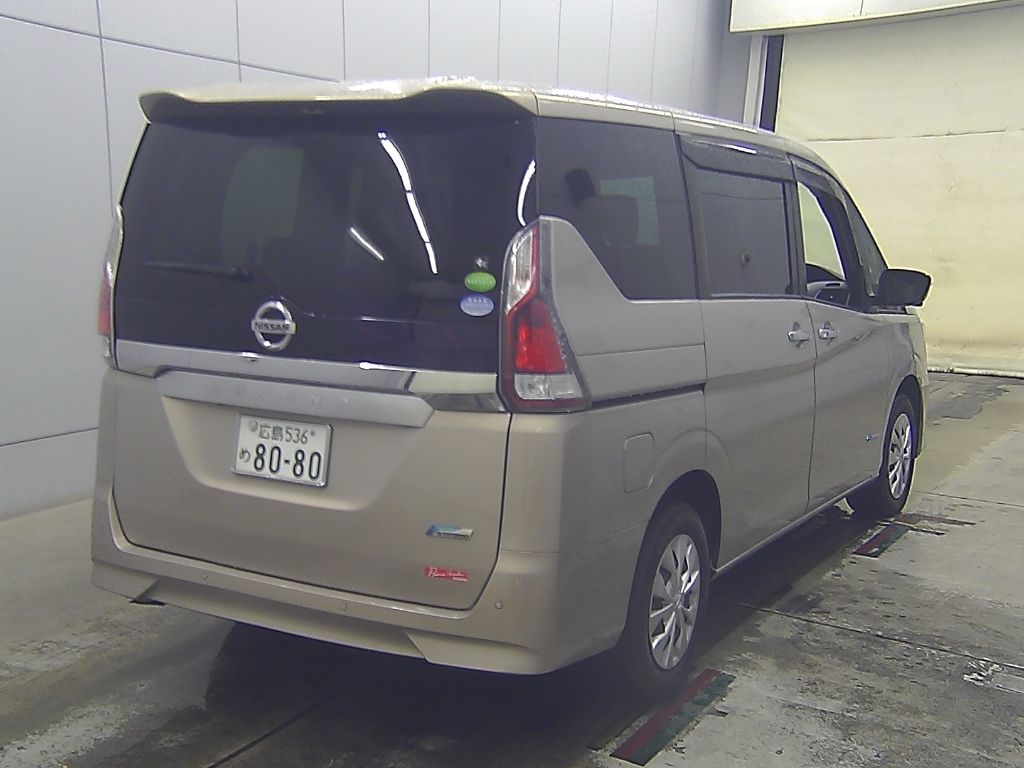 NISSAN SERENA