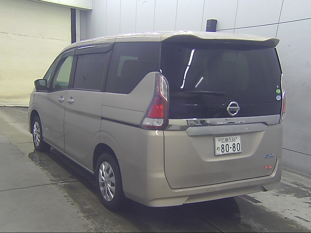 NISSAN SERENA