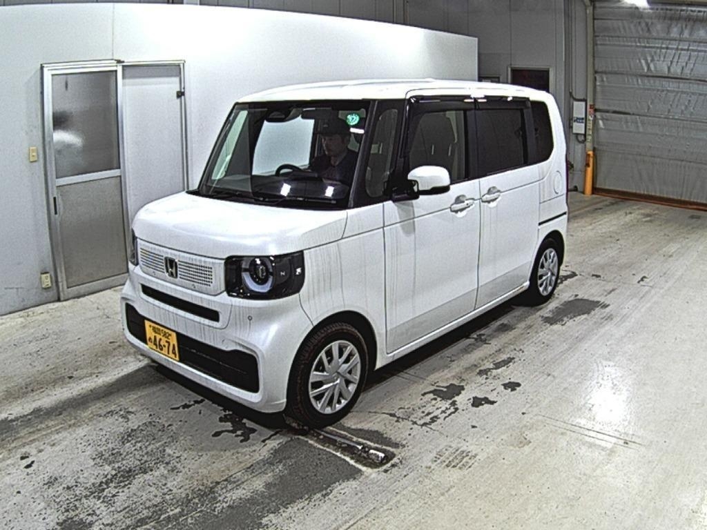 HONDA N-BOX