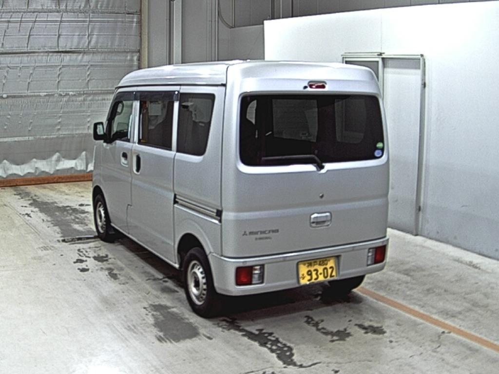 MITSUBISHI MINICAB