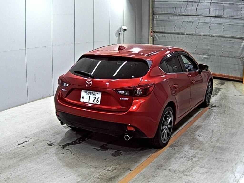 MAZDA AXELA